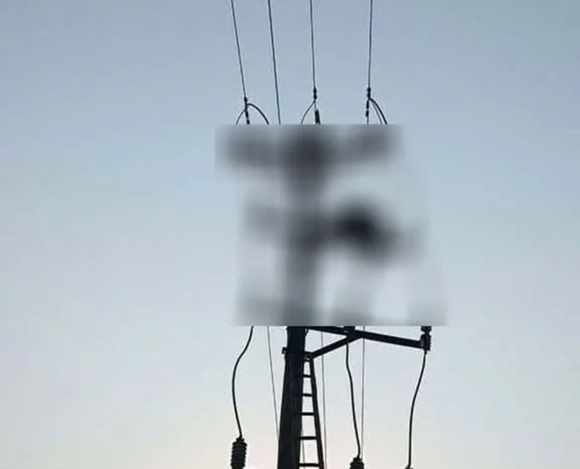 Hiện trường nơi phát hiện thi thể nam sinh. Ảnh: Dân Việt