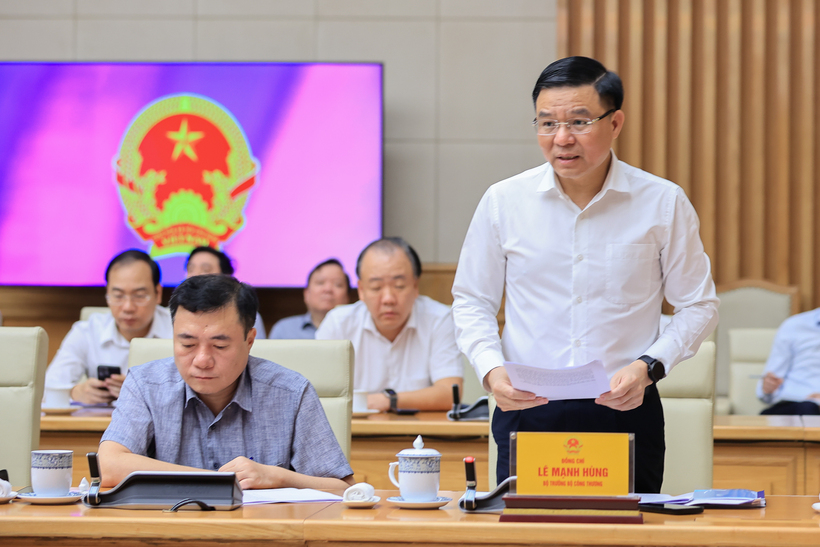 Bộ trưởng Bộ Công Thương Lê Mạnh Hùng phát biểu (Ảnh: VGP).