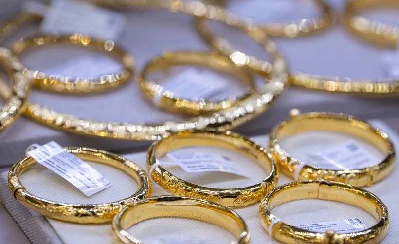 Giá vàng tối nay (26/4): Giá vàng trong nước liên tục giảm. (Ảnh: Dân trí)