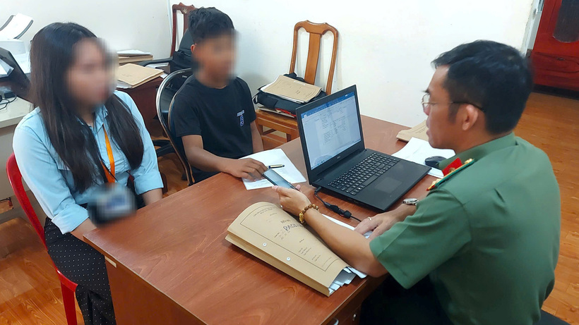 Cơ quan Công an phối hợp với thân nhân và nhà trường làm việc với các trường hợp liên quan. Ảnh: Công an Đồng Nai