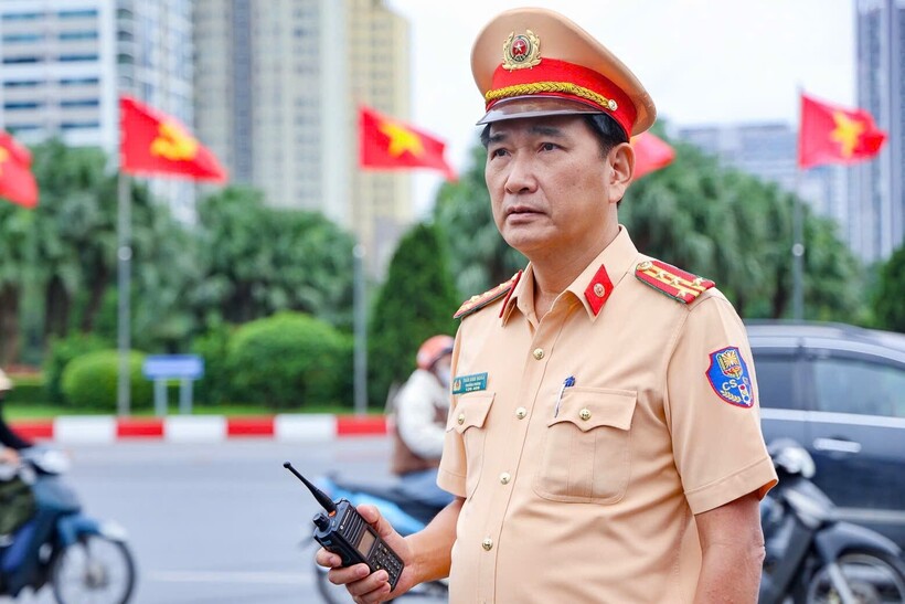 Đại tá Trần Đình Nghĩa, Trưởng phòng CSGT Hà Nội.