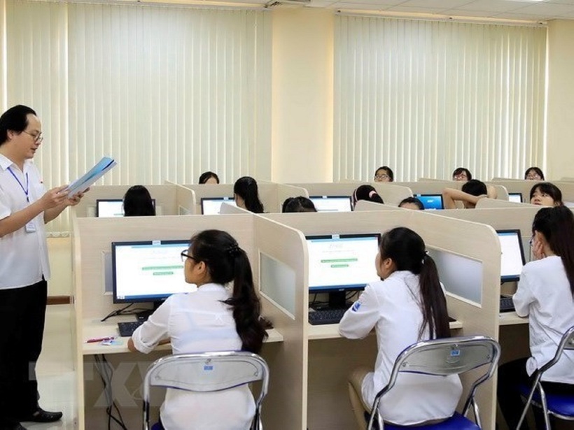 Năm 2027 sẽ thí điểm thi tốt nghiệp THPT trên máy tính tại những nơi đủ điều kiện. Ảnh minh họa