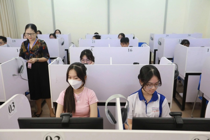 Khác với hình thức thi trên giấy truyền thống, thi trên máy tính đòi hỏi hệ thống hạ tầng công nghệ thông tin đồng bộ. Ảnh minh họa