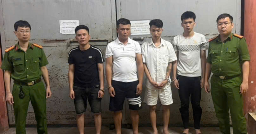 Các đối tượng tại Cơ quan Công an.