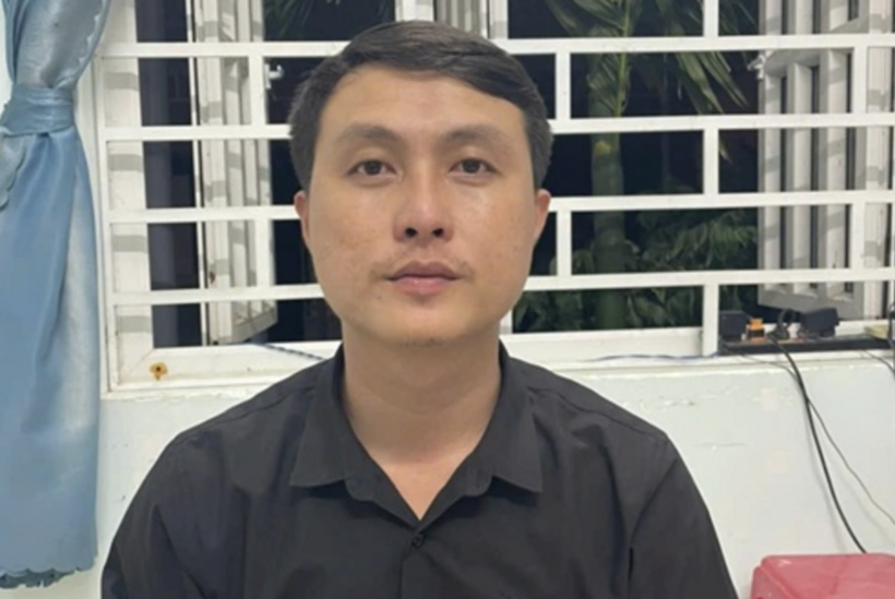 Võ Duy Hoài tại cơ quan điều tra (Ảnh: Công an Lâm Đồng).
