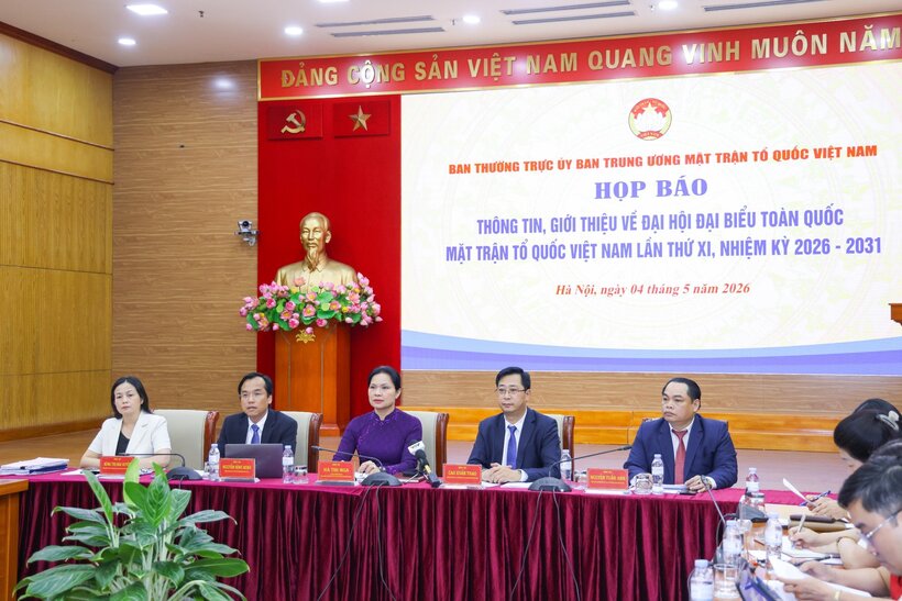 Quang cảnh họp báo.