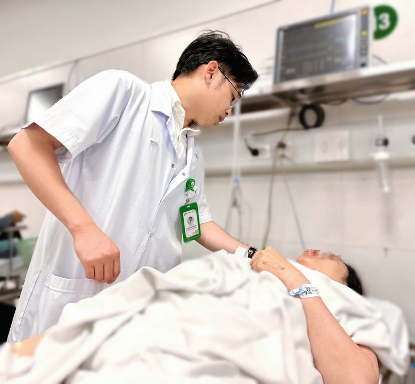 Người phụ nữ được xác định gãy xương đòn trái, chấn thương khung chậu, gãy ngành ngồi mu, chậu mu hai bên
