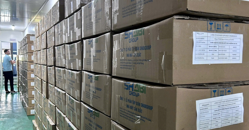 Hàng hoá thành phẩm của Công ty Shabigroup chờ giao cho đơn vị phân phối.