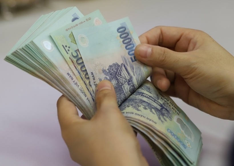 Lãi suất cho vay gia tăng, kênh đầu tư nào an toàn? (Ảnh minh họa)
