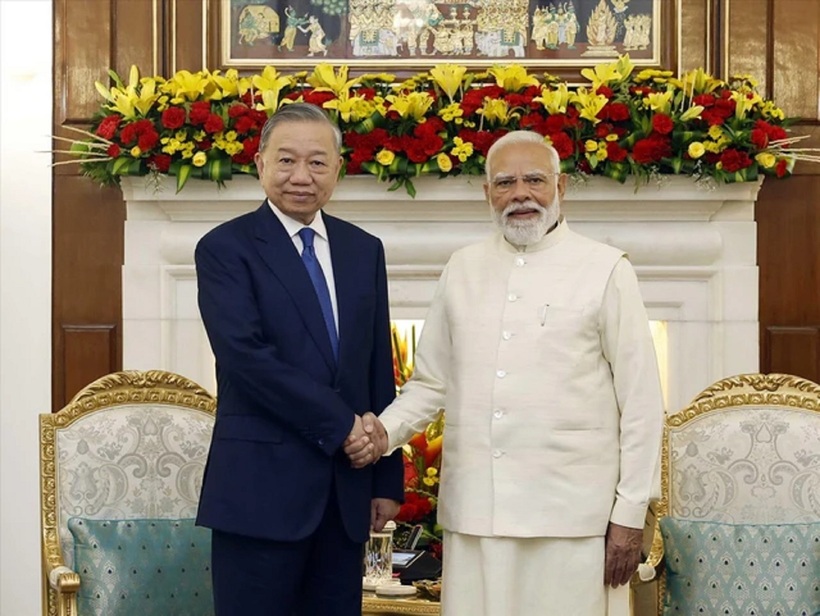 Tổng Bí thư, Chủ tịch nước Tô Lâm và Thủ tướng Ấn Độ Narendra Modi gặp hẹp (Ảnh: TTXVN).