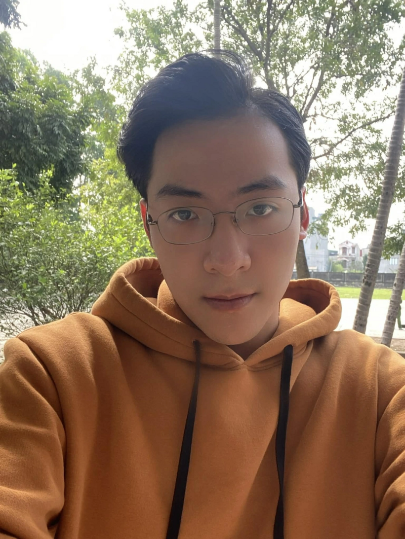 Hiếu khẳng định việc đi thi không gây ảnh hưởng tiêu cực đến học tập mà ngược lại, mang đến những trải nghiệm thực tế quý giá. Ảnh: Dân trí