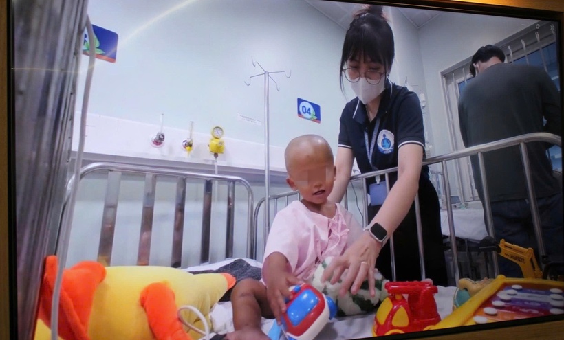 Tình trạng bé trai đã được cải thiện, nhưng vẫn cần theo dõi sát sao