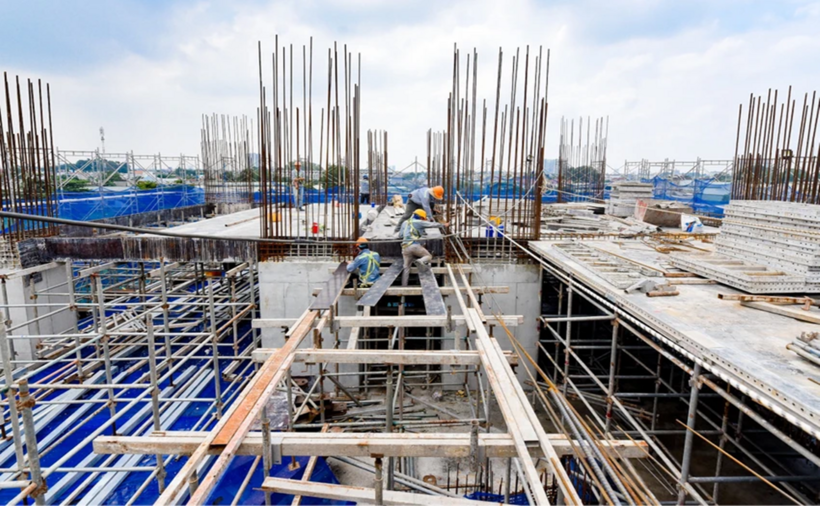 Nghị định 147 quy định rõ trách nhiệm các sở ngành rà soát từng nhóm dự án để tháo gỡ pháp lý. (Ảnh: Pháp luật TP.HCM)
