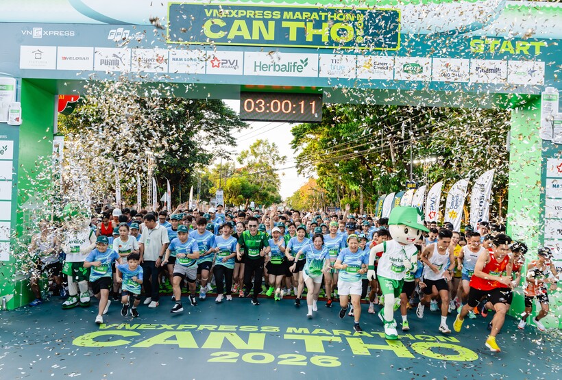 Các VĐV xuất phát tại Vnexpress Marathon Cần Thơ 2026 quyết tâm thể hiện thành tích tốt nhất