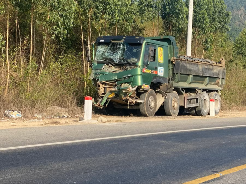 Chiếc xe ben liên quan vụ tai nạn. Ảnh: Báo Gia Lai