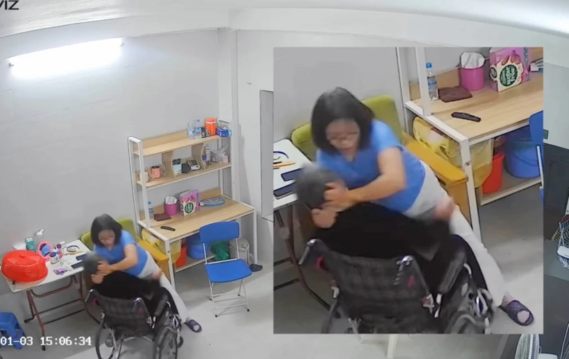 Hình ảnh nữ giúp việc bạo hành cụ N. được camera ghi lại. Ảnh: PLO