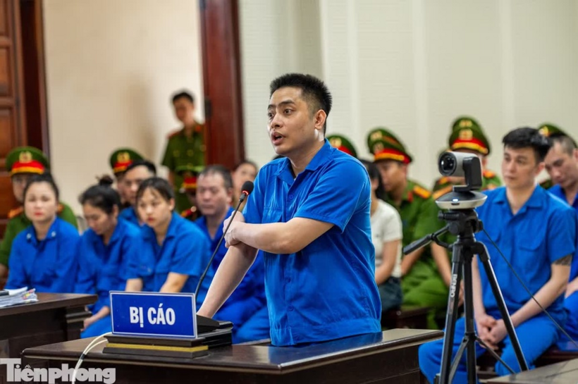 Bị cáo Bùi Đình Khánh tại phiên xét xử chiều 13/5.