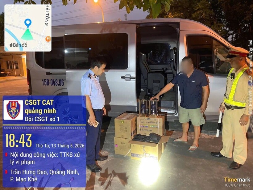 Lực lượng chức năng phát hiện phương tiện vận chuyển rượu không rõ nguồn gốc. Ảnh: Công an tỉnh Quảng Ninh.