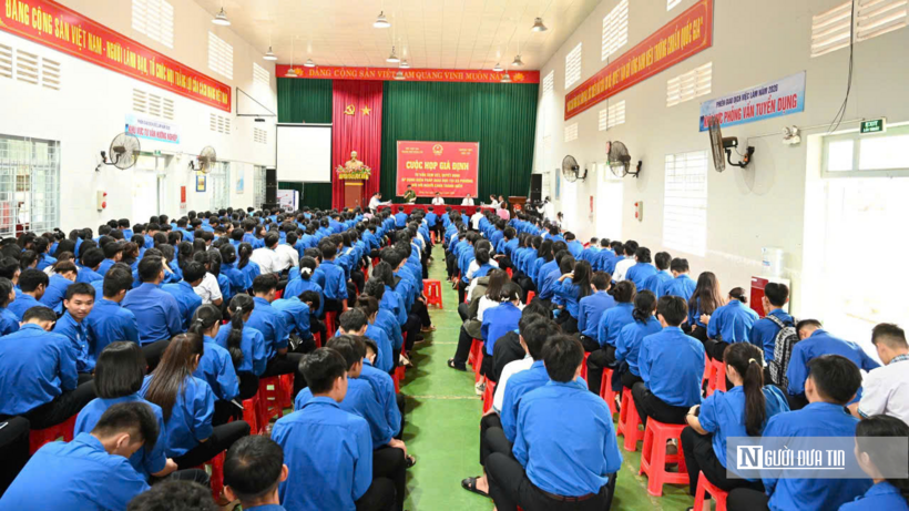 Toàn cảnh cuộc họp giả định.