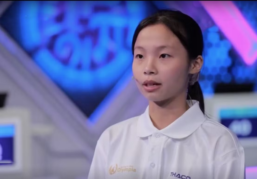 Diệu Anh nhanh chóng khép lại phần thi vượt chướng ngại vật. Ảnh: Tiền phong