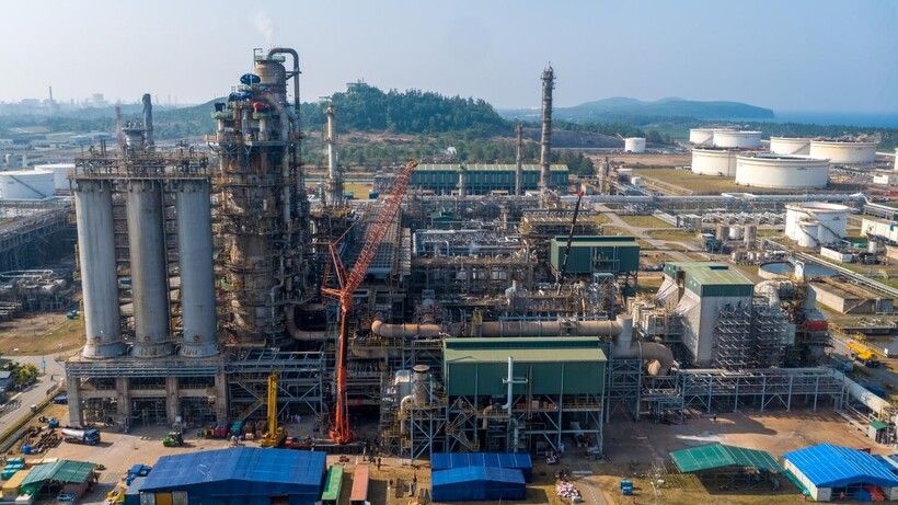 Đợt bảo dưỡng tổng thể NMLD Dung Quất lần 5 trong thời gian 50 ngày đã được BSR thực hiện thành công, góp phần bảo đảm hoạt động ổn định của nhà máy trong nhiều năm tiếp theo. Tuy việc vận hành sản xuất phải tạm dừng, BSR vẫn sản xuất gần 6,6 triệu tấn sản phẩm (vượt 15% kế hoạch)