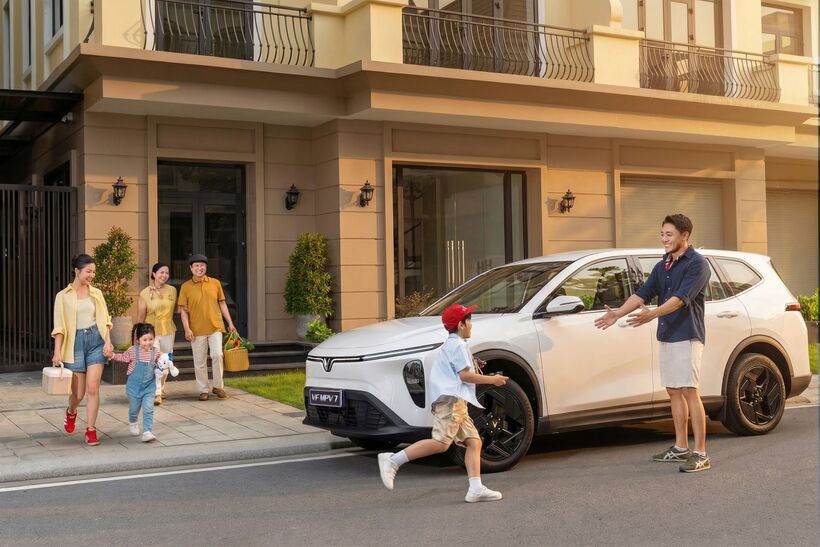 “Chốt” VinFast VF MPV 7 để đi lại hàng ngày cho gia đình, chủ xe hài lòng vì quá thực dụng và tiết kiệm - 2