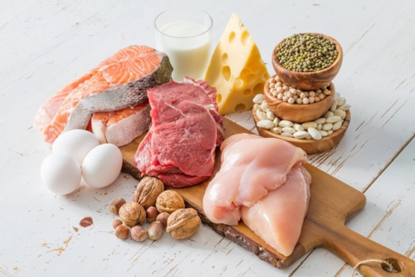 Cần kiểm soát thực phẩm để giảm áp lực cho thận.