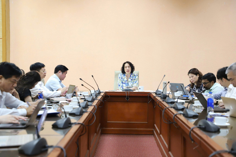 Quang cảnh cuộc họp