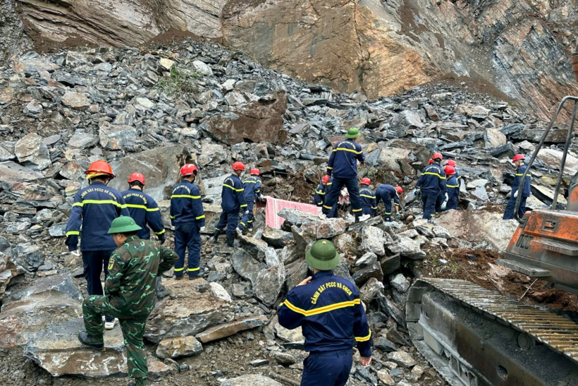 Hiện trường vụ sạt lở. Ảnh: Vietnamnet