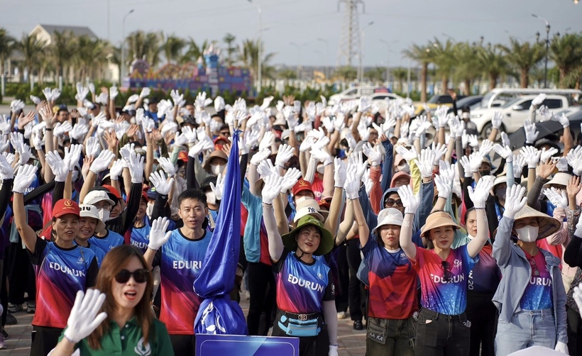 Quỹ Vì tương lai xanh triển khai hàng loạt chương trình cộng đồng quy mô lớn để khuyến khích cộng đồng tích cực hành động vì môi trường, thúc đẩy lối sống xanh và phát triển bền vững tại Việt Nam.
