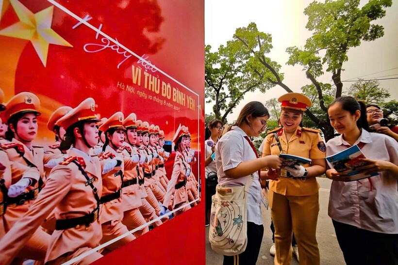 Từ 29/5 đến 30/5/2026, trên địa bàn thành phố Hà Nội diễn ra các hoạt động hưởng ứng Cuộc thi sáng tạo video clip "Tổ quốc bình yên".