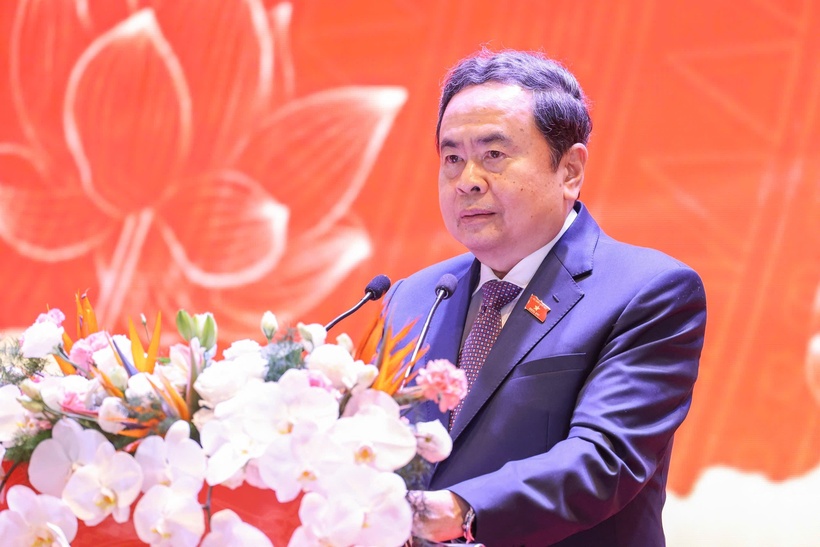 Chủ tịch Quốc hội Trần Thanh Mẫn nhấn mạnh: HĐND các cấp phải tiếp tục nỗ lực cao hơn nữa, trách nhiệm lớn hơn, hành động quyết liệt hơn nữa, đổi mới, sáng tạo, để đáp ứng yêu cầu phát triển mới của đất nước.