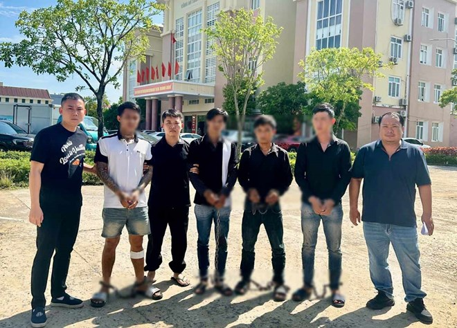 Bốn công nhân trong vụ dùng hung khí gây thương tích cho 2 người tại Quảng Ninh bị bắt giữ tại Quảng Trị. Ảnh: Công an Quảng Ninh
