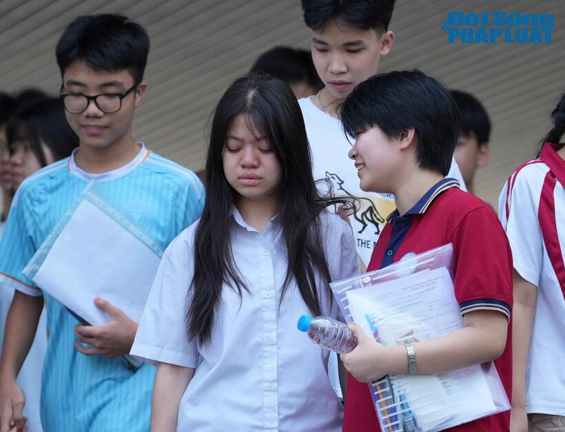 Thí sinh tham gia kỳ thi vào lớp 10 năm 2026 ở Hà Nội. Ảnh: Lê Liên