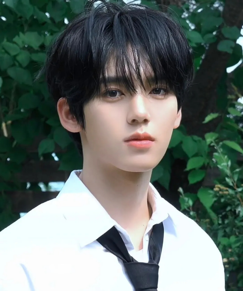 Han Yujin sở hữu visual sáng trưng, dễ dàng thu hút được sự chú ý của khán giả ngay từ cái nhìn đầu tiên. Ảnh: X