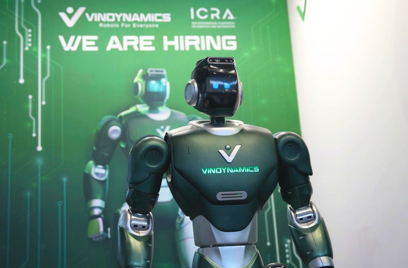 Robot hình người thông minh Dyno được phát triển với định hướng trở thành trợ lý đa nhiệm trong môi trường sống hiện đại