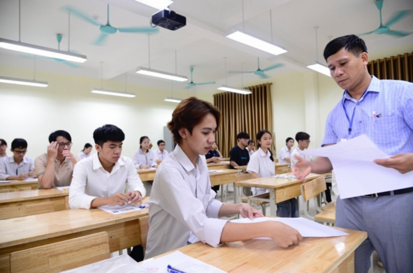 Thống kê từ Bộ GD&ĐT, tổng số thí sinh đăng ký dự thi trên toàn quốc là 1.223.776 em.