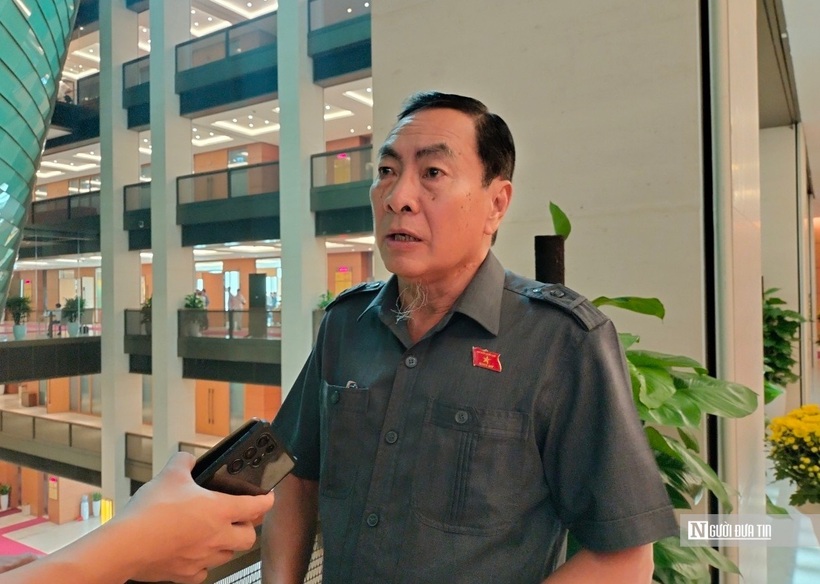 ĐBQH Phạm Văn Hoà.