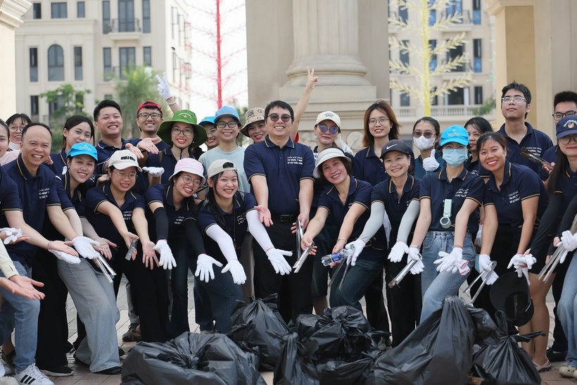 Chiến dịch “Cùng hành động vì Hành tinh Xanh” và “Ngày di chuyển không phát thải” tiếp tục khẳng định cam kết bền bỉ của Vingroup trong việc đồng hành cùng cộng đồng bảo vệ môi trường và thúc đẩy phát triển bền vững. Thông qua những hoạt động thiết thực tại Việt Nam và nhiều quốc gia trong khu vực, Vingroup đang góp phần lan tỏa lối sống xanh, truyền cảm hứng hành động vì tương lai xanh cho các thế hệ hôm nay và mai sau, đồng thời chung tay cùng các quốc gia ứng phó với những thách thức môi trường toàn cầu.