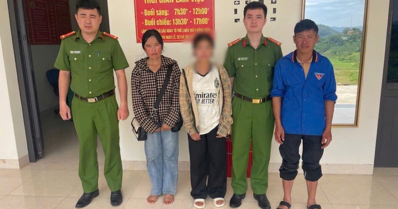 Công an xã Bản Xèo xác minh, tìm kiếm và đưa công dân trở về an toàn.