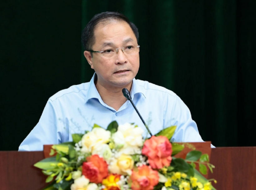 Ông Đào Duy Anh thông tin về tình hình bán xăng E10 trên toàn quốc từ 1.6. ẢNH: P.H