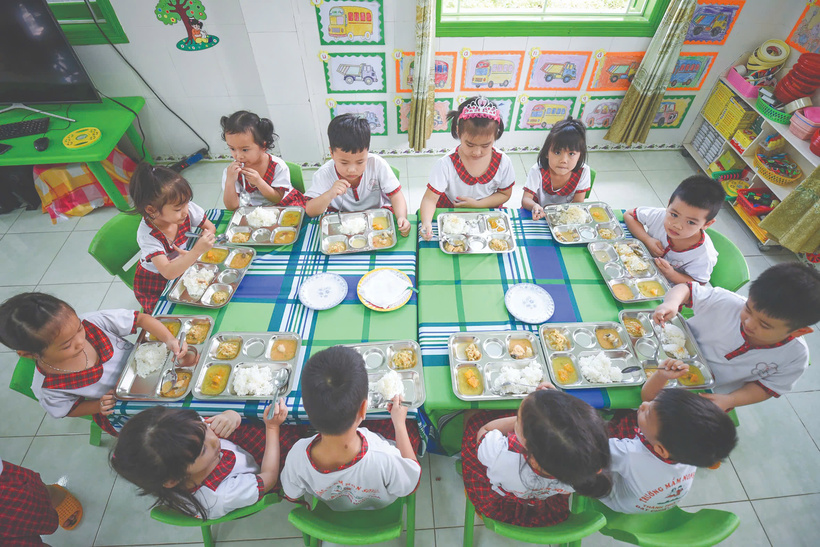 “Mô hình điểm bữa ăn học đường bảo đảm dinh dưỡng hợp lý kết hợp tăng cường hoạt động thể lực cho trẻ em, học sinh, sinh viên” đã được thực hiện tại 10 tỉnh thành, đại diện cho 5 vùng sinh thái lớn trên cả nước. Ảnh: Đinh Tùng