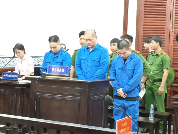 3 bị cáo tại toà. Ảnh: Người lao động