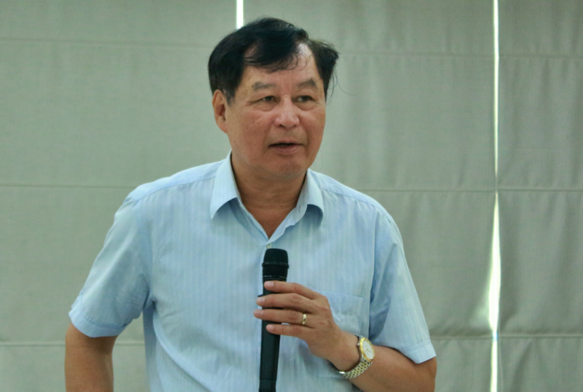 Ông Trần Công Phàn - Phó Bí thư Đảng ủy, Phó Chủ tịch Thường trực Hội Luật gia Việt Nam phát biểu tại Hội nghị.