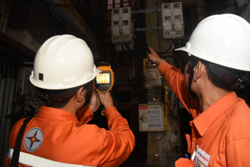 Hà Nội sẽ hoãn toàn bộ lịch cắt điện trong 3 ngày nắng nóng đỉnh điểm từ 23-25/6. Ảnh minh họa.