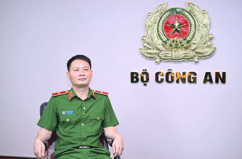 Thiếu tướng Đào Hồng Sơn, Phó Cục trưởng Cục Cảnh sát điều tra tội phạm về tham nhũng, kinh tế, buôn lậu.