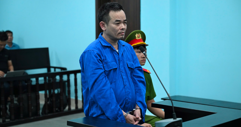 Tài xế Đinh Văn Long tại phiên tòa.
