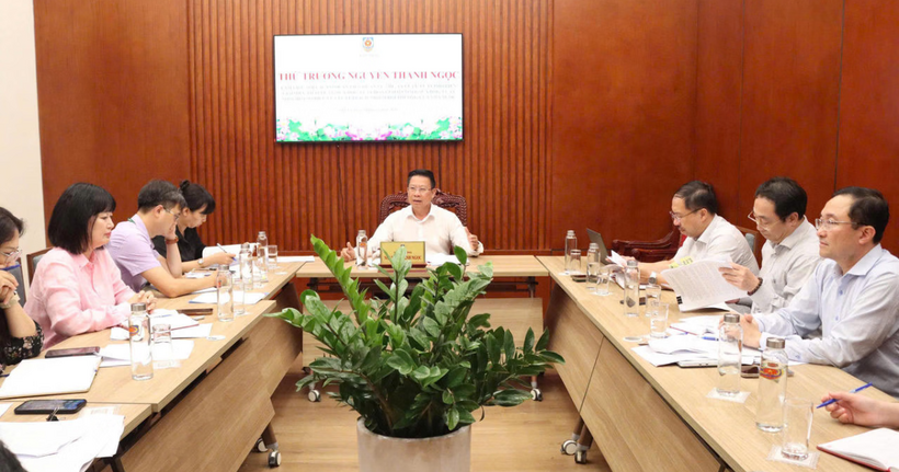 Thứ trưởng Nguyễn Thanh Ngọc làm việc với các đơn vị.