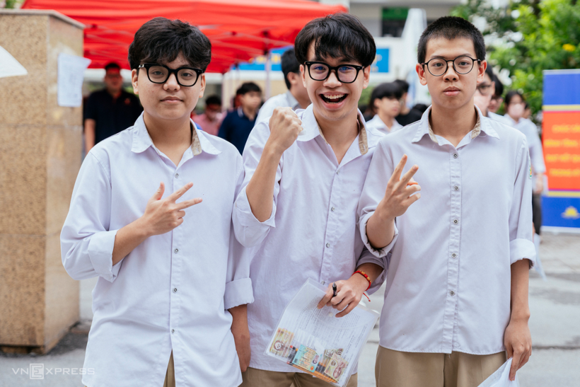 Thí sinh dự thi tốt nghiệp THPT 2026 tại Hà Nội, ngày 12/6. Ảnh: Tùng Đinh