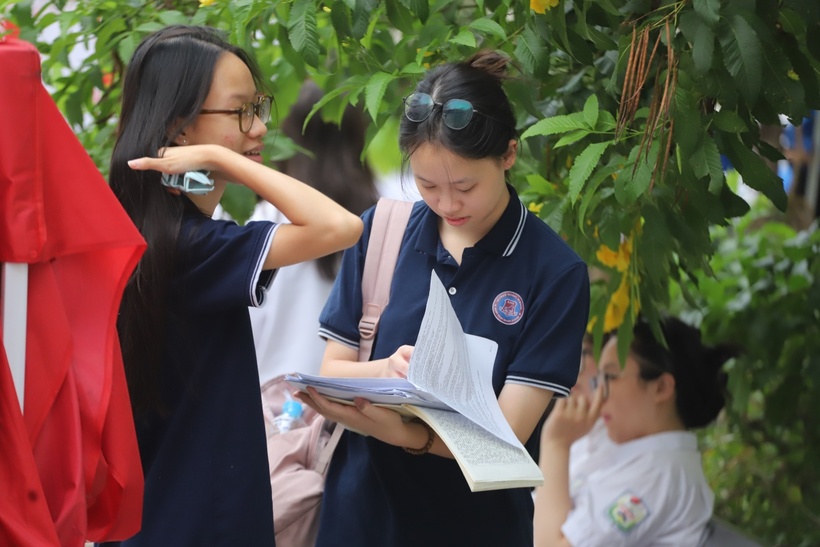Công thức tính điểm xét tốt nghiệp THPT 2026, điểm thi chiếm 50%, học bạ chiếm 50%.